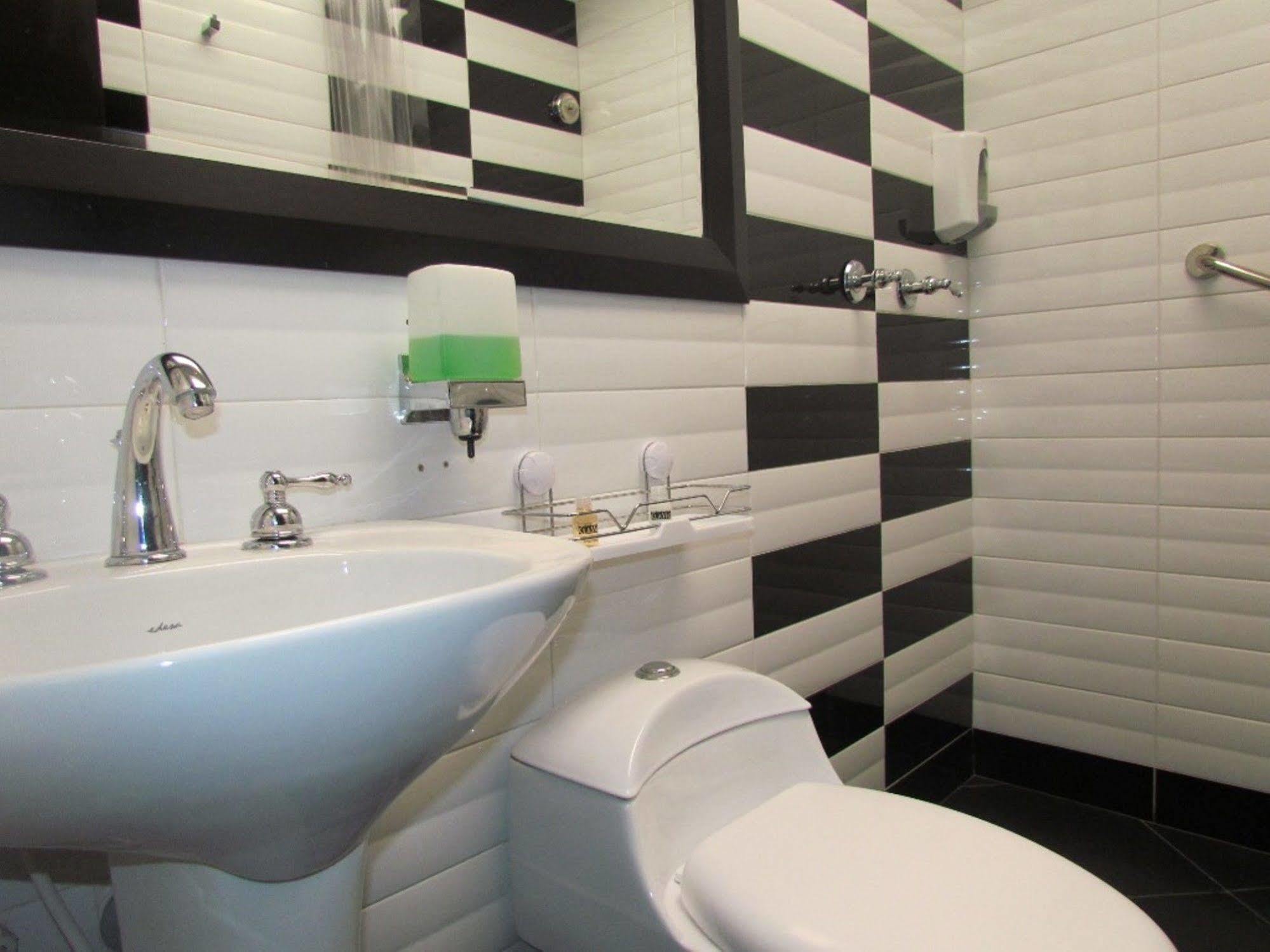 Hotel Classic Bogota Bagian luar foto