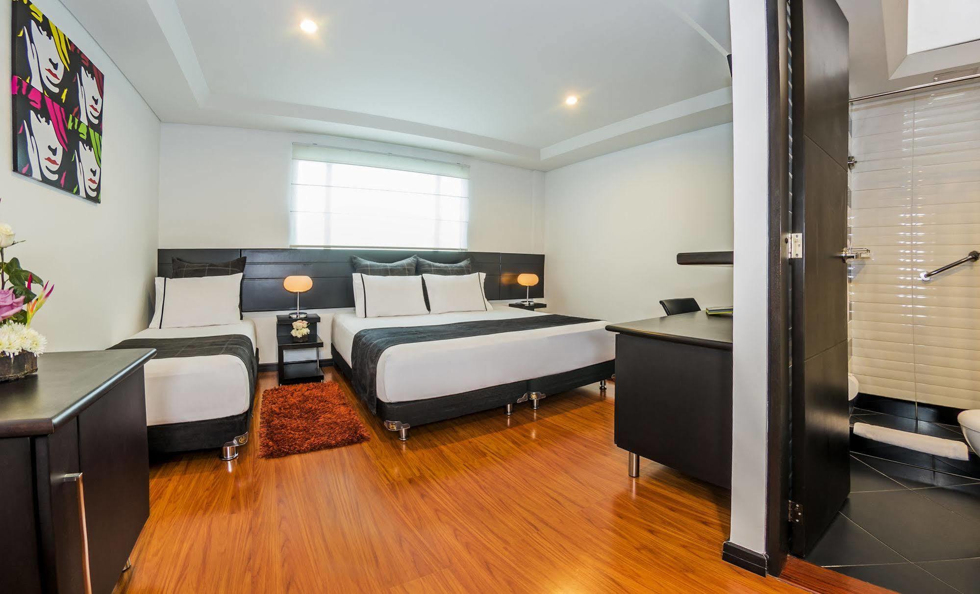 Hotel Classic Bogota Bagian luar foto